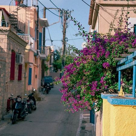 Beautiful House In Aegina Apartment Exterior photo